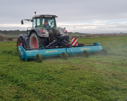 Agricultural shredders